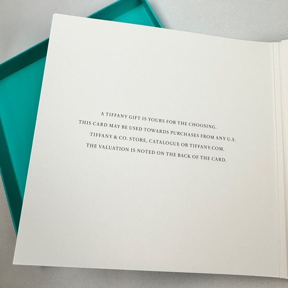 Iconic Tiffany & Co. Cardboard Gift Box - Picture 7 of 11